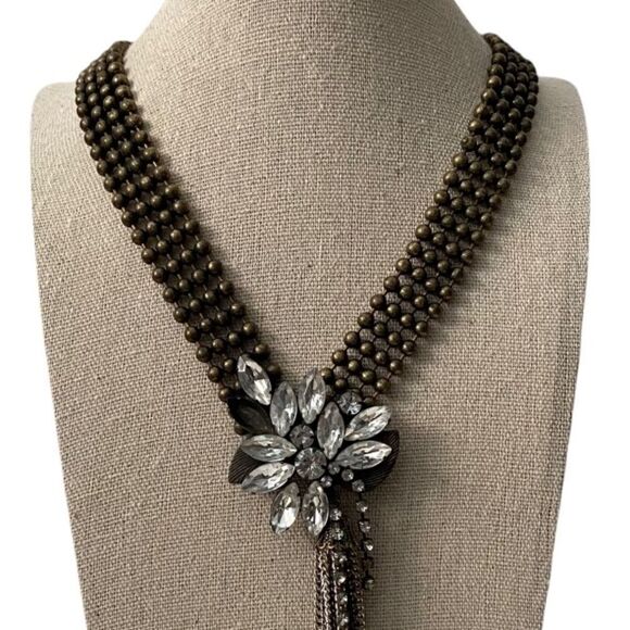 Elegant Stunning Necklace with Tassel and Rhinestone Floral in Vintage Tone - Picture 4 of 9